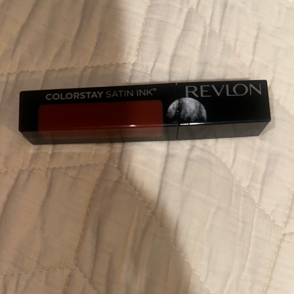 Revlon ColorStay Satin Ink in Bold Red